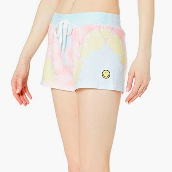 PJ Salvage SET | 2 Piece Smiley Day Trip Crew Neck & Matching Shorts - Picture 5 of 14